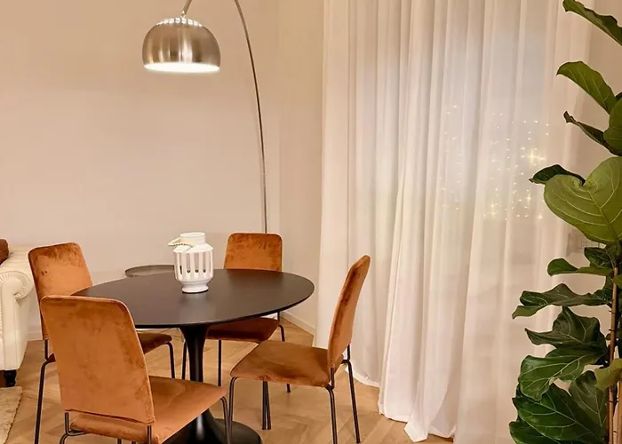 Elegante Rifugio Nel Centro Di Con Patio Privato Apartment *