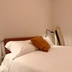 Apartamento Elegante Rifugio Nel Centro Di Con Patio Privato *