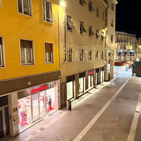Apartamento Elegante Rifugio Nel Centro Di Con Patio Privato Arezzo