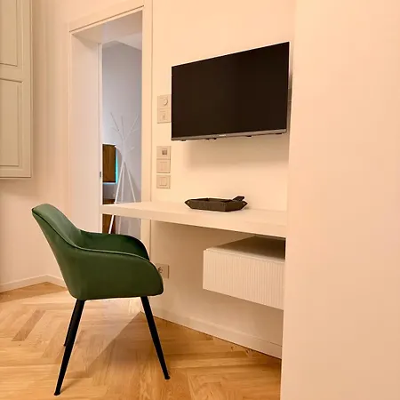 Elegante Rifugio Nel Centro Di Con Patio Privato