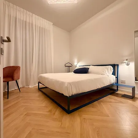 Lejlighed Elegante Rifugio Nel Centro Di Con Patio Privato *